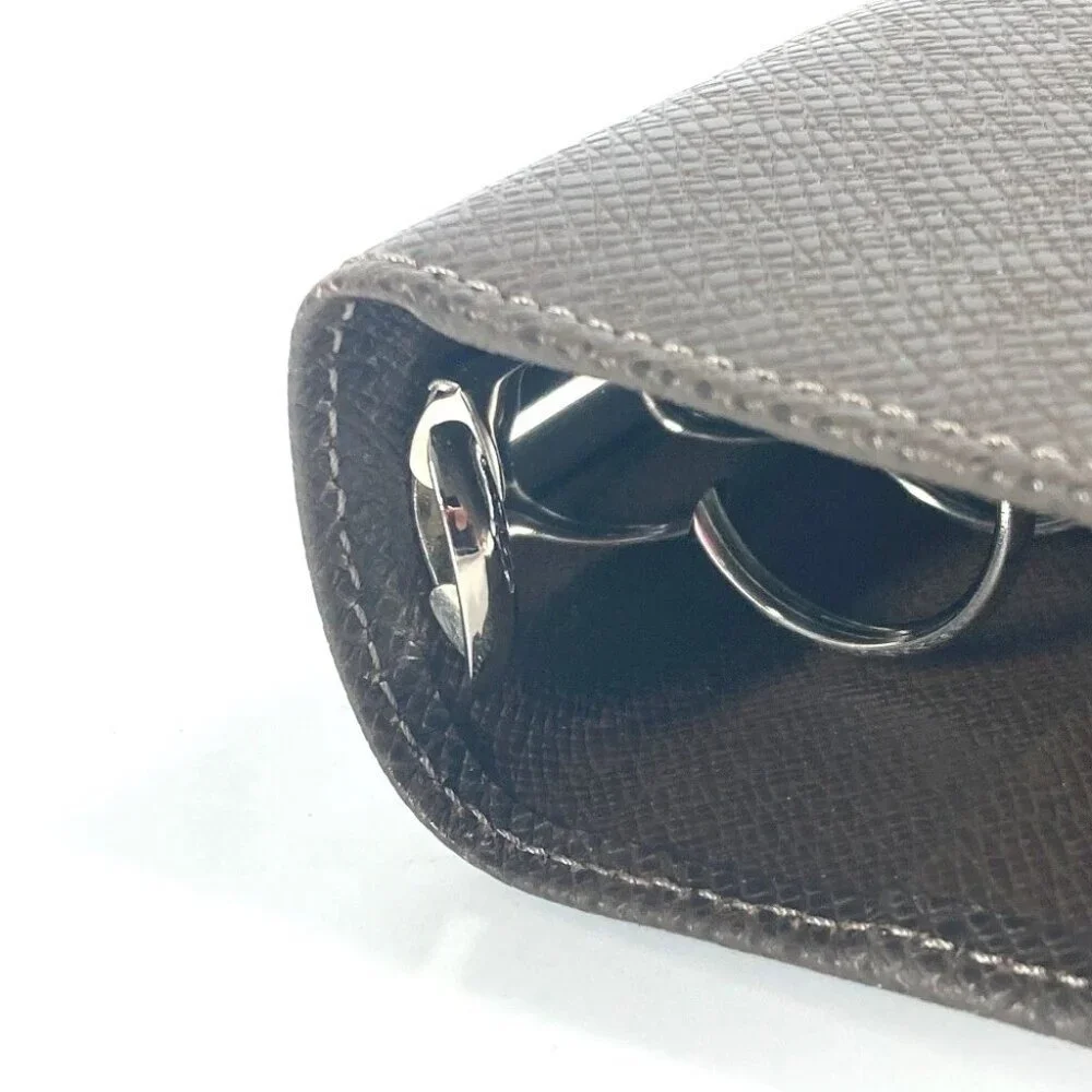 LOUIS VUITTON R20432 Taiga AgendaMM Stationery System Planner Notebook cover